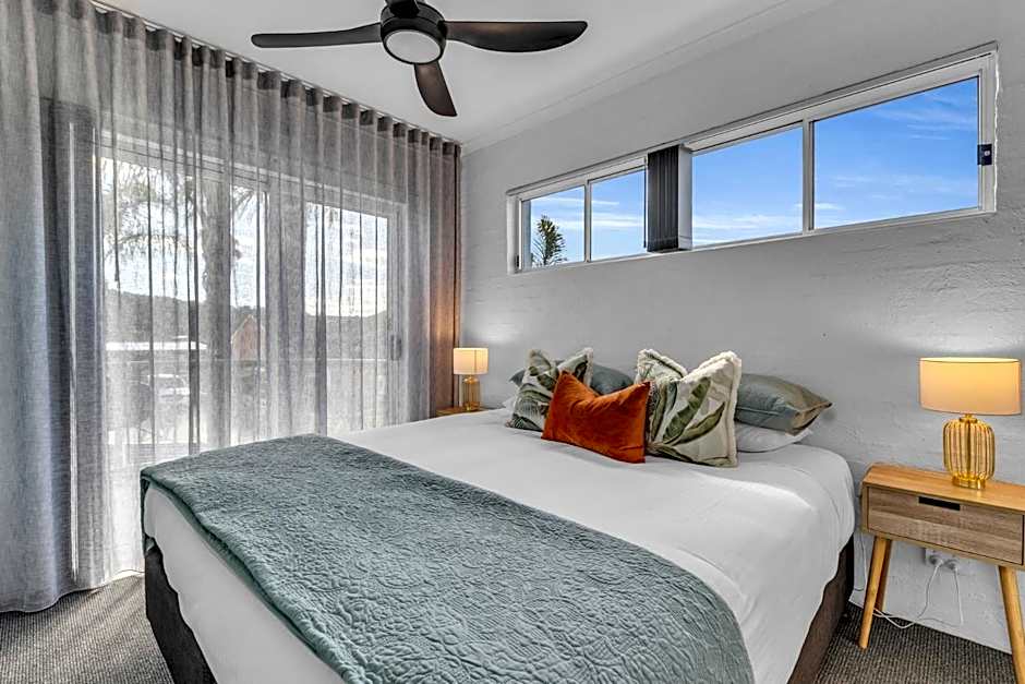 The Palms Apartments