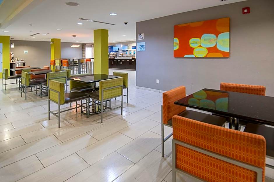 Holiday Inn Express & Suites Jackson Downtown - Coliseum By IHG
