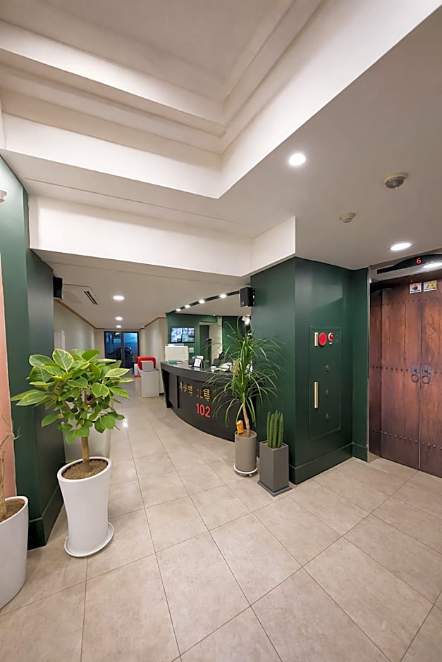 Hotel Busan Station 102
