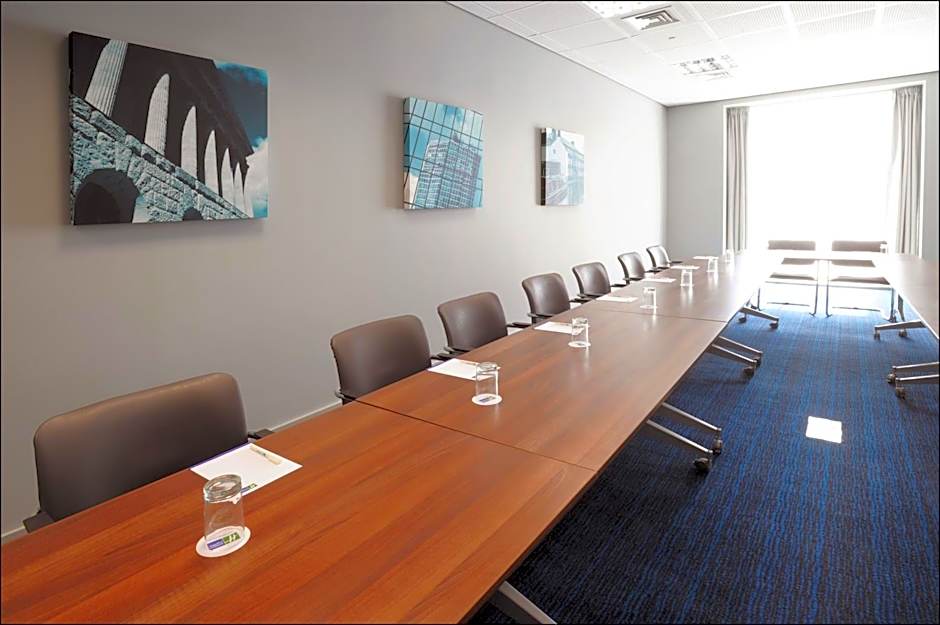 Holiday Inn Express Birmingham-Snow Hill By IHG