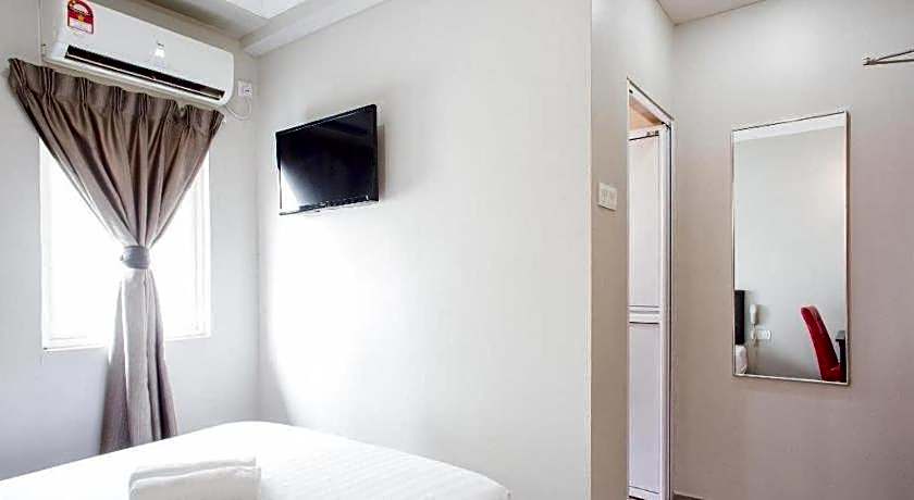 Moment Hotel