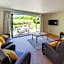 Eastcott Lodges