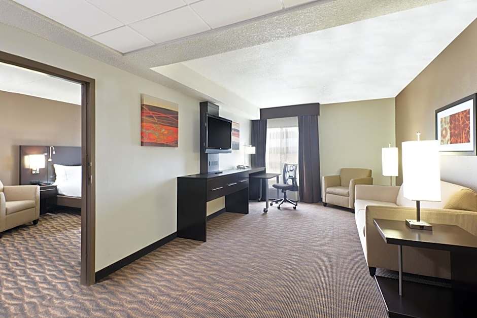 Holiday Inn Express Hotel & Suites Colby By IHG