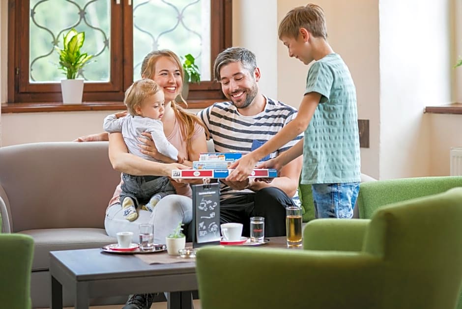 JUFA Hotel Schloss Röthelstein