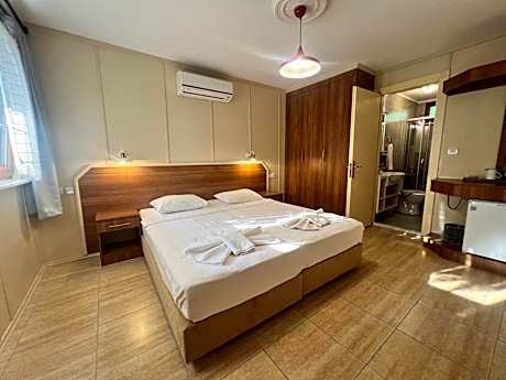 Standard Double or Twin Room with Garden View