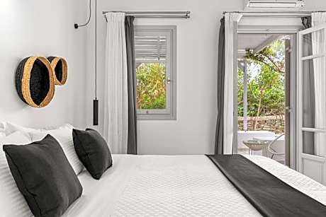 Premium Double Room with Jetted Tub and Patio