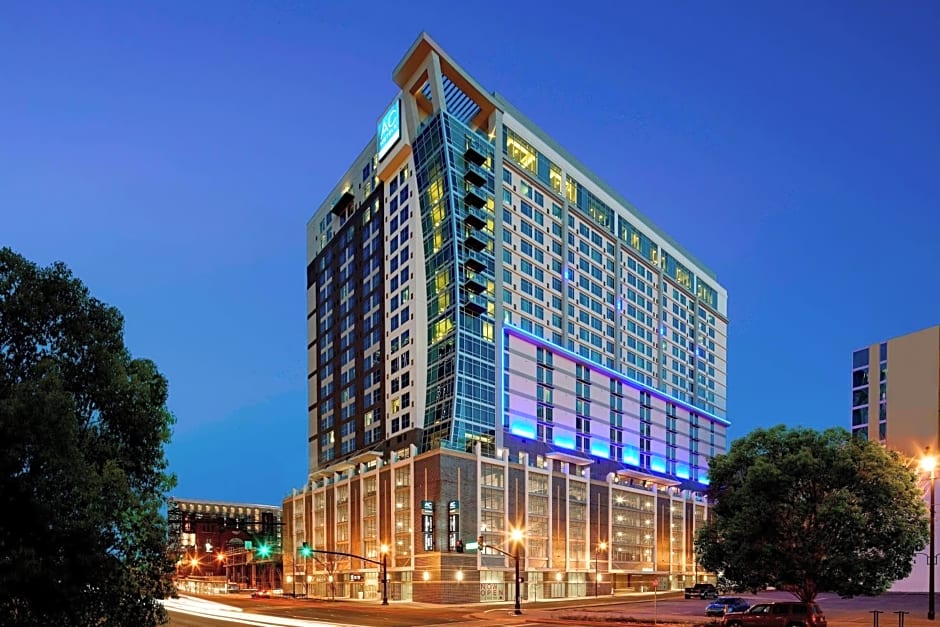 AC Hotel by Marriott Nashville Downtown