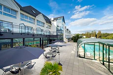 Triple Room with Pool View