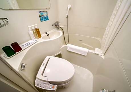 Twin Room - Non-Smoking
