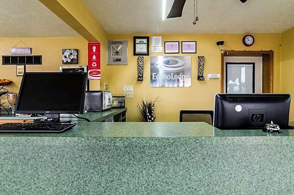 Econo Lodge Winfield