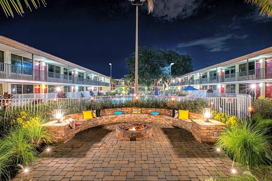 Ramada by Wyndham Kissimmee Gateway