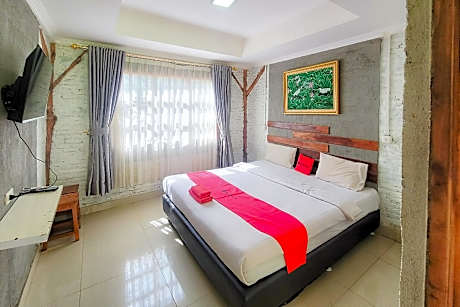RedDoorz Plus @ Ladang Asri Homestay Lampung