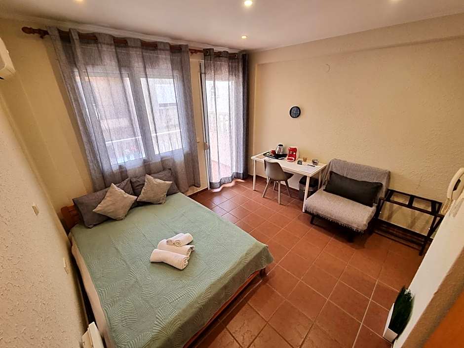 Astro Studio Apartments