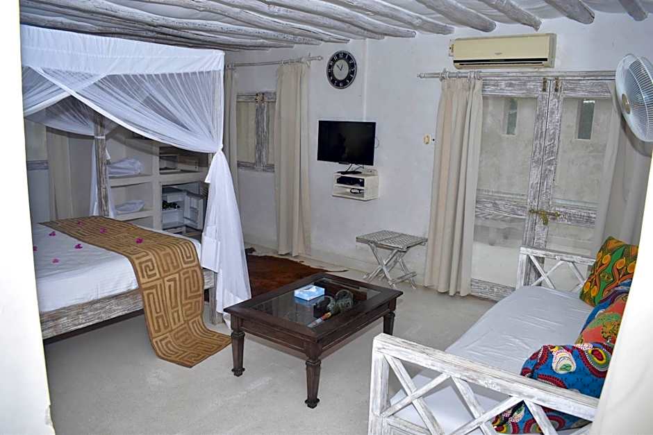 The Villa Luxury Suites Hotel