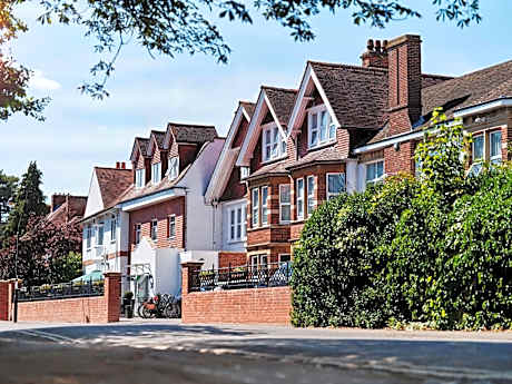 Linton Lodge a BW Signature Collection Hotel