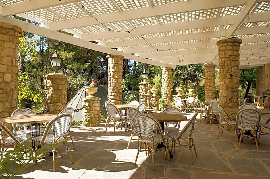 The Manor Basket Range