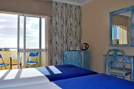 Twin Room with Sea View