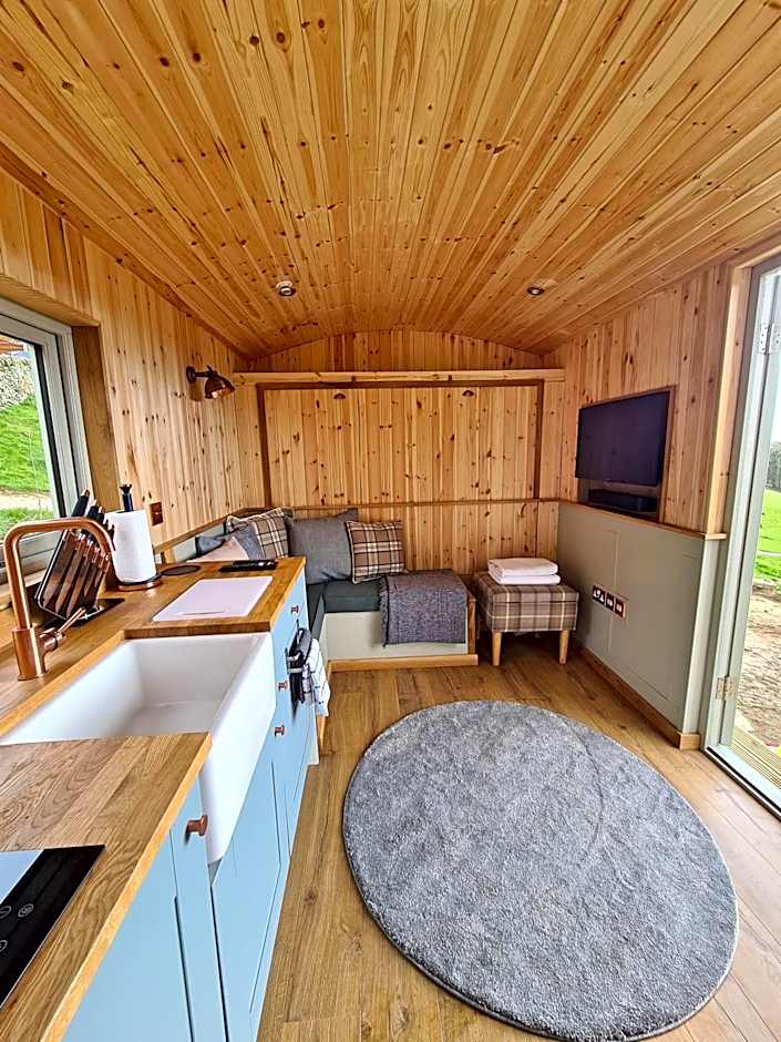 Peak District Shepherds Hut