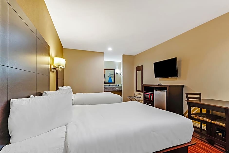 Americas Best Value Inn Houston at FM 529