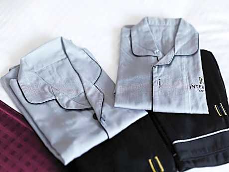 moderate Double Room with Desk - Smoking