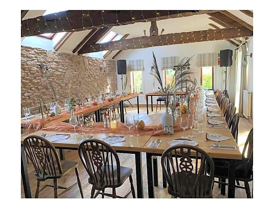 Self Check-In Rooms at The Three Horseshoes Inn