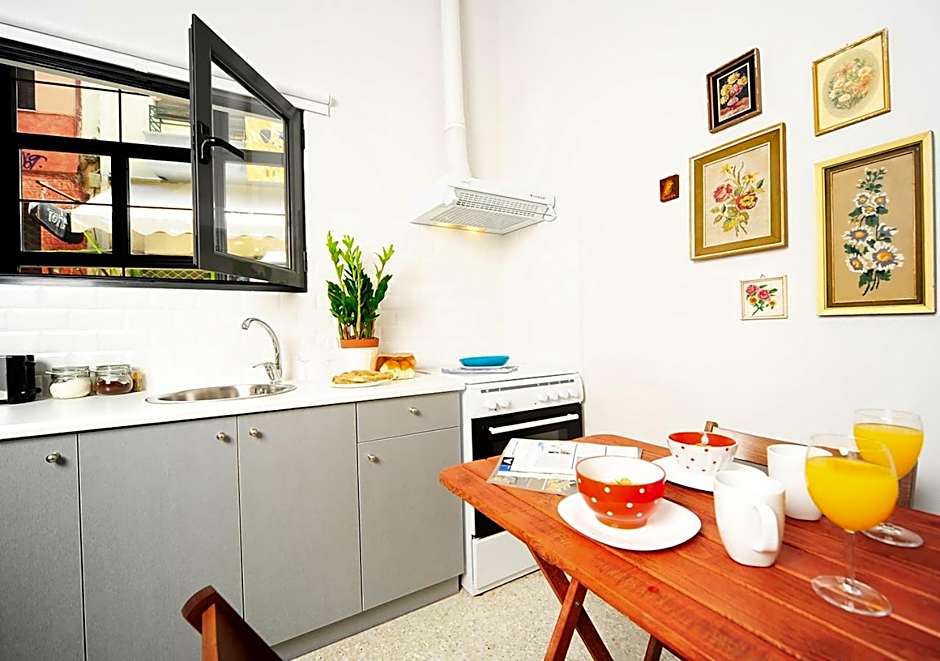 Live in Athens, PSYRRI Central Apartments