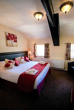 Ty Dre Executive Queen Room