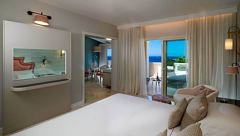 Photo 1 of 6 of Junior Suite