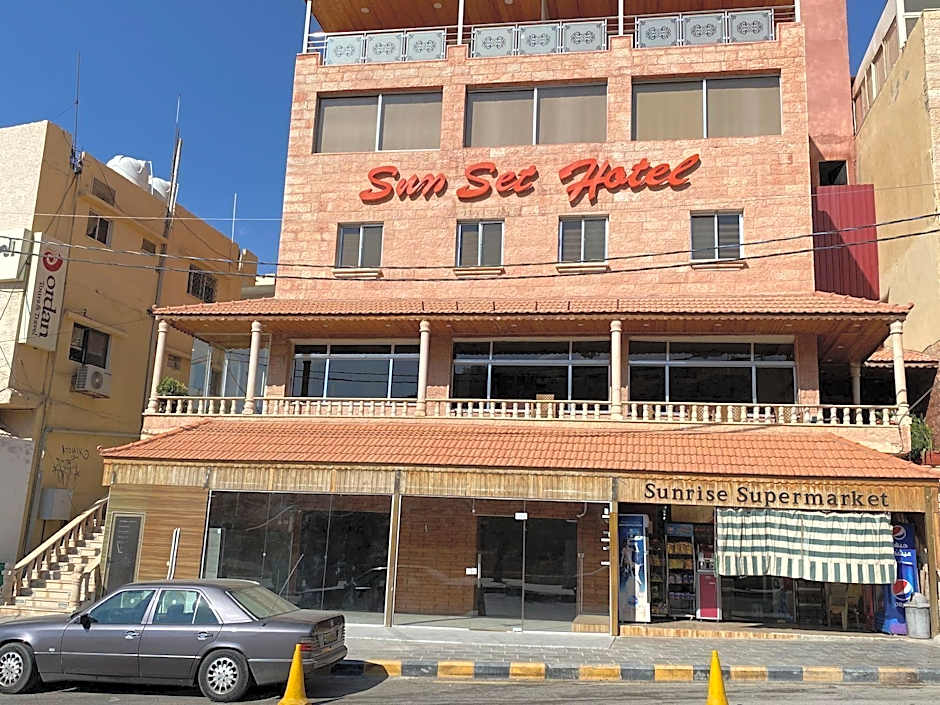 Sunset Hotel