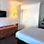 Lark Motel Willits
