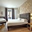 Amalia Suites by Remember Rome