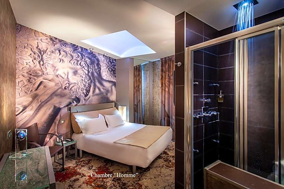 Apostrophe Hotel