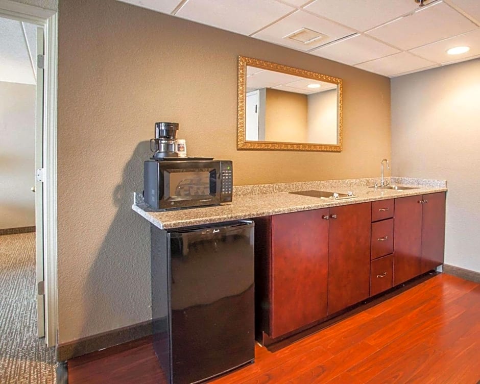 Quality Inn & Suites Orland Park - Chicago