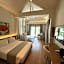 Studio Nikiti Beach