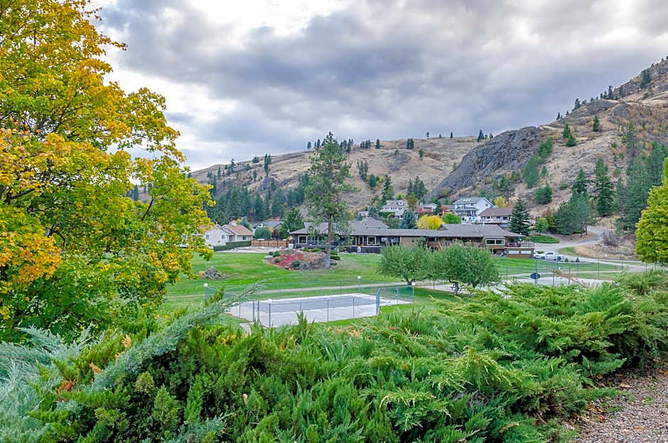 St Andrews By The Lake Golf Resort