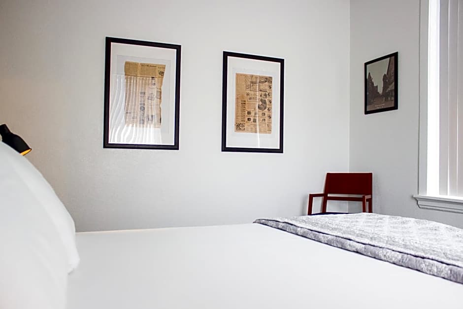 11th Avenue Hostel