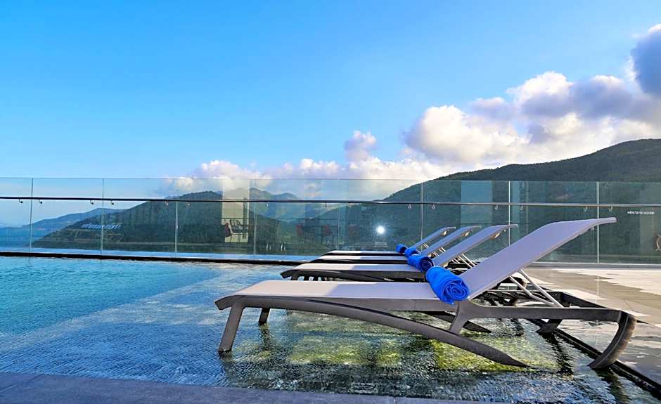 Anya Premier Beachfront Hotel Quy Nhon