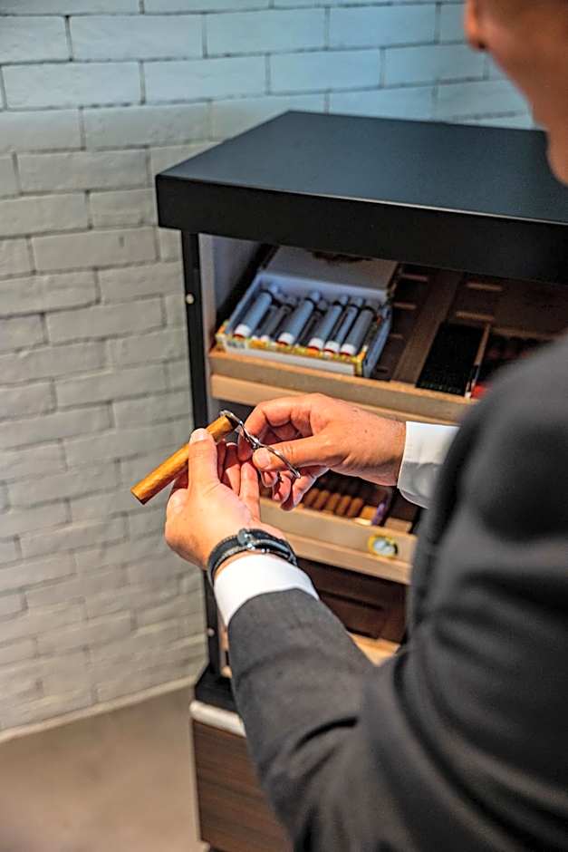 Remal Hotel & Villas Al Dhannah City