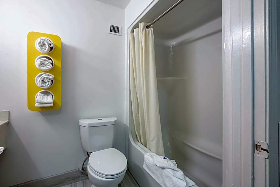 Motel 6-Suwanee, GA - Gwinnett Center