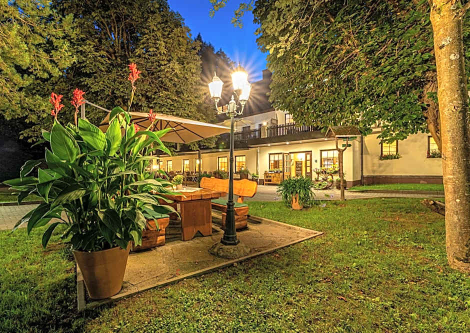 Waldgasthof & Hotel Am Sauwald