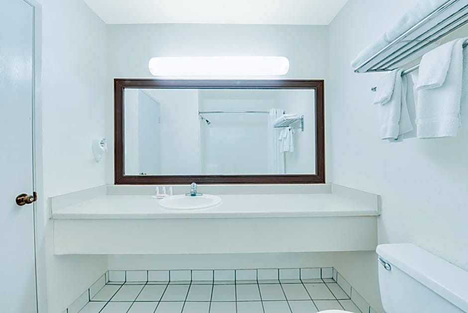 Baymont by Wyndham Midland Airport