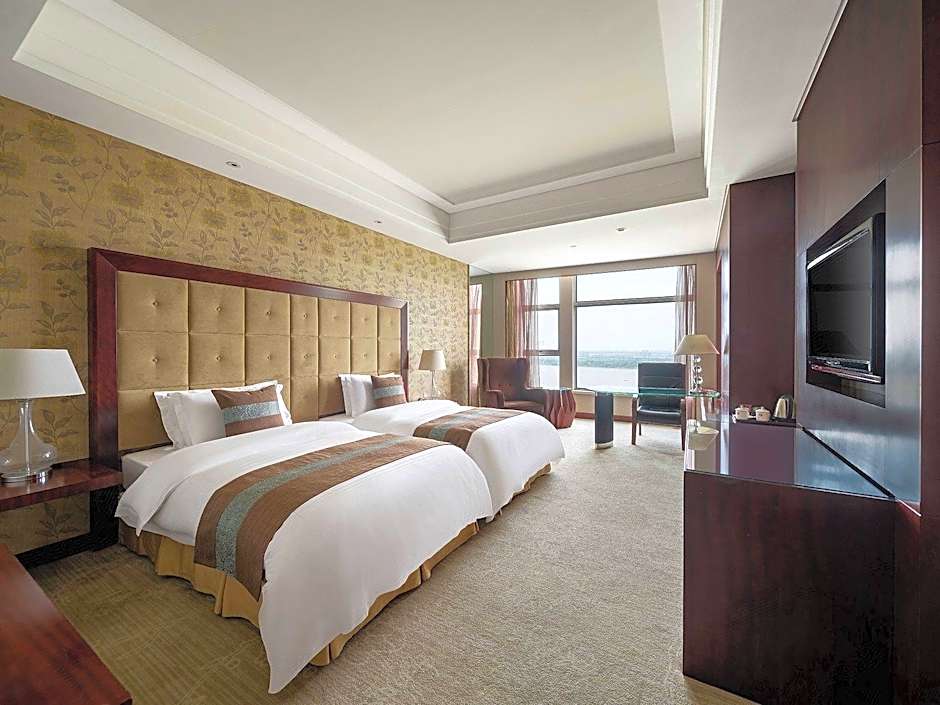 XinHua JianGuo Hotel