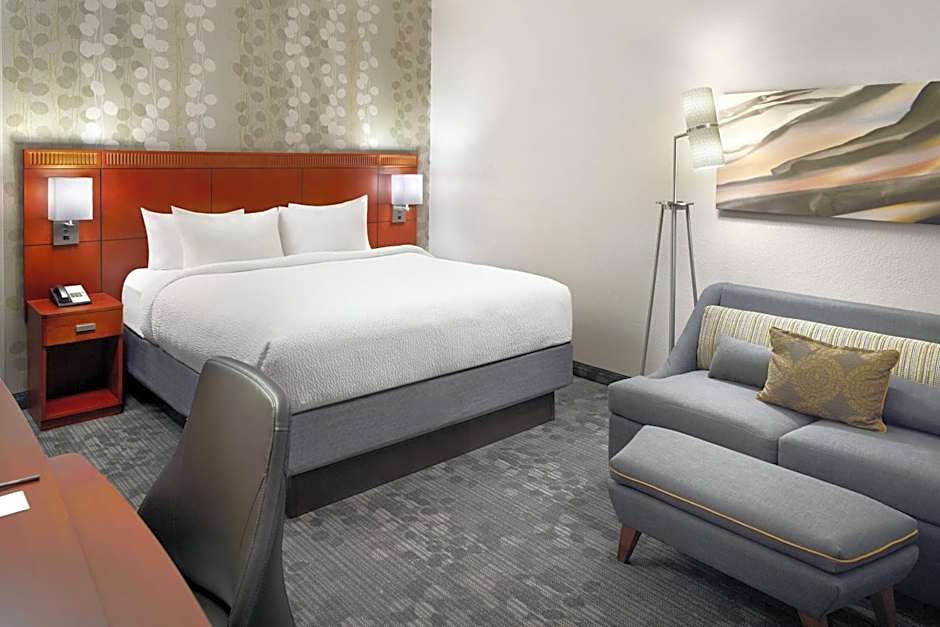 Courtyard by Marriott Greenville Haywood Mall