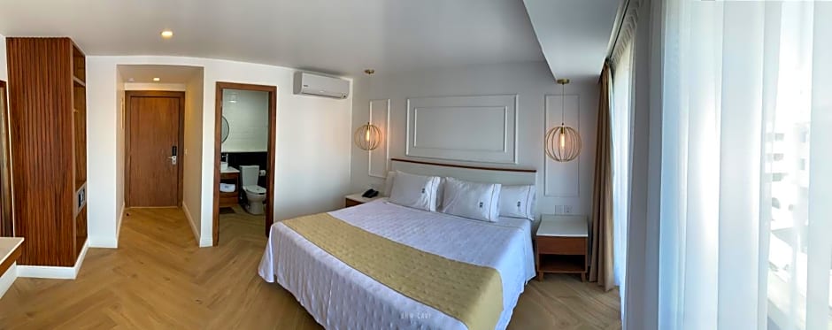 Six Hotel Guadalajara Degollado