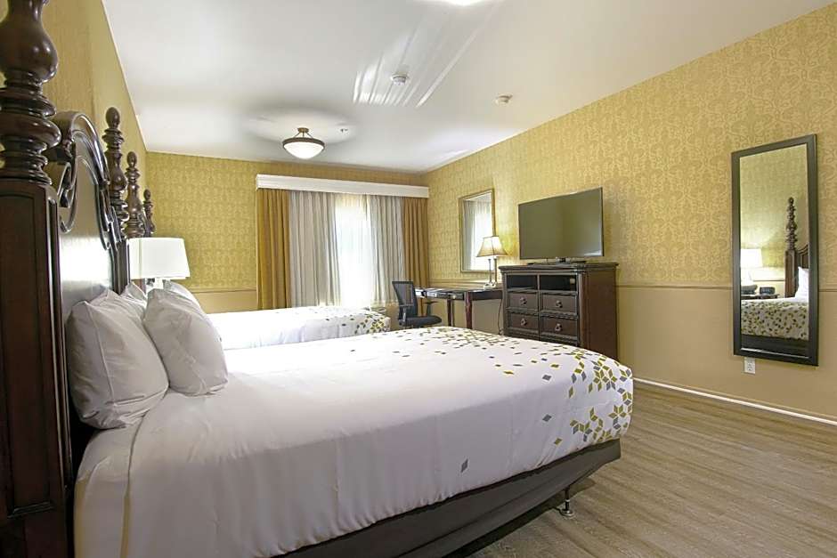 Azure Hotel & Suites Ontario, A Trademark Collection Hotel