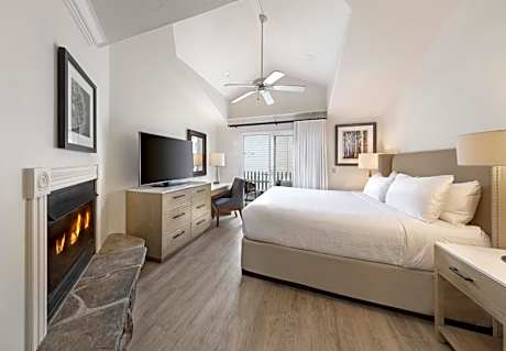 King Room with Partial View