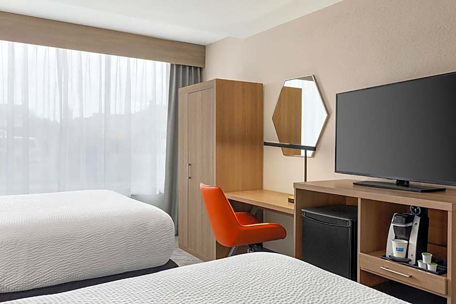 Holiday Inn Express & Suites - Evansville Downtown By IHG