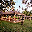 Bon Ton Antique Wooden Villas