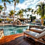 Hotel & Suites El Moro