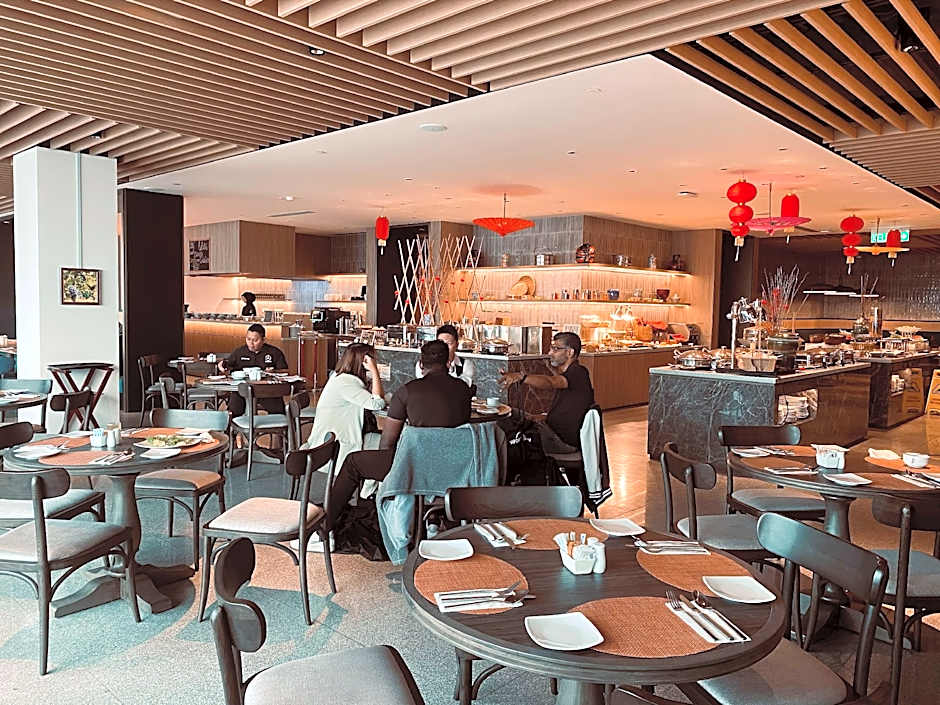 Crowne Plaza Penang Straits City By IHG